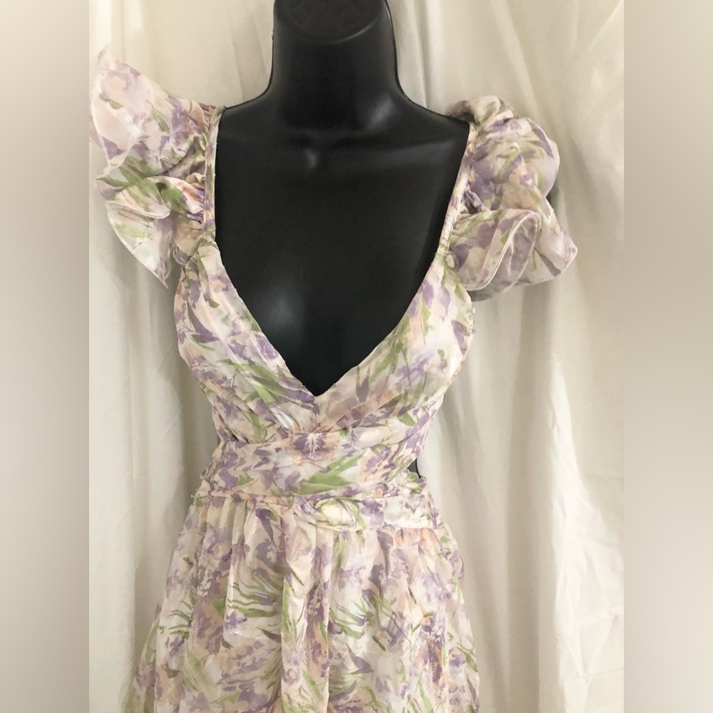 Ethereal ruffled shoulder sweetheart neckline cutout
layered maxi dress size XS - Picture 16 of 16
